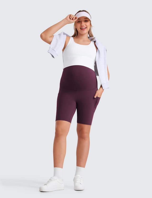 Detalle de Short de maternité CRZ YOGA Butterluxe avec poches (13/20 cm) — ultra extensible et hauteur généreuse