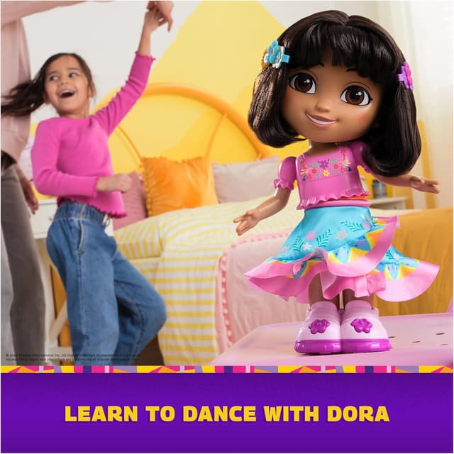 Detalle 1 de Dora, Dance with Me Dora interactive dancing doll with 2 skirts, music and bilingual phrases (ages 3+)
