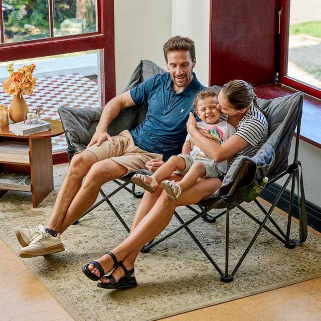 Detalle de EVER ADVANCED Campingstuhl faltbar 145 cm breit: 2-Sitzer Campingsofa mit hoher Lehne, bis 400 kg belastbar