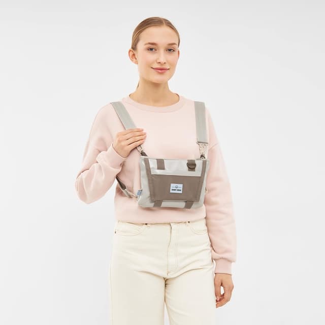 Detalle 2 de Johnny Urban Marsupio Petto Uomo e Donna Avery 2-in-1: borsello e marsupio tattico idrorepellente da 1 litro