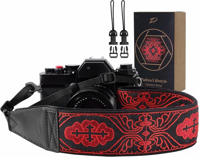 Detalle de Padwa Lifestyle Camera Strap 2" full-grain leather ends