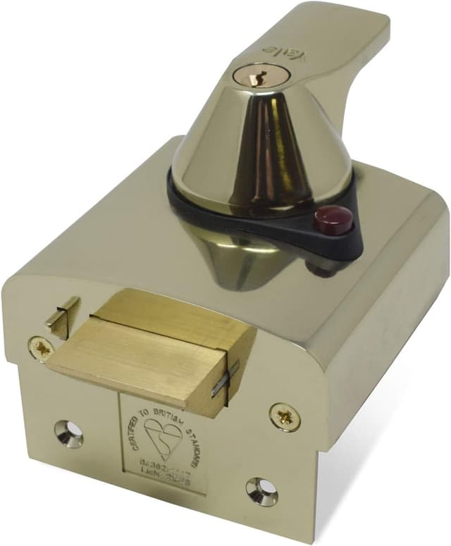 Detalle de Yale BS2 British Standard Nightlatch (40mm backset) – Brass finish