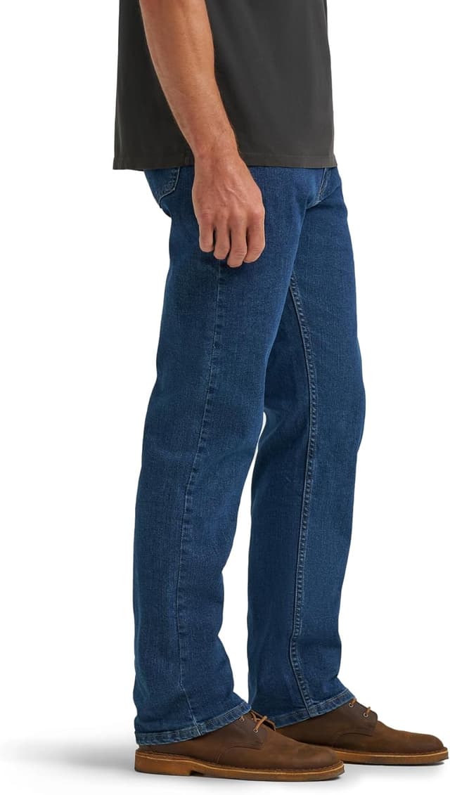 Detalle 2 de Wrangler Authentics Big & Tall Classic Comfort-Waist Jeans for men