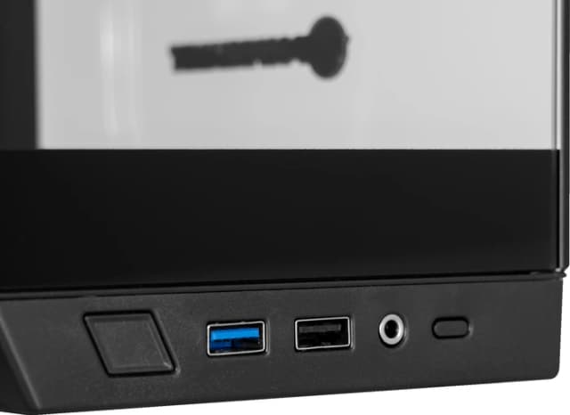 Detalle de PCSpecialist Impact 550 mit RTX 5060 Ti