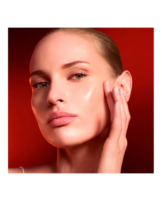 Thumbnail 4 de Yves Saint Laurent Sérum OR Rouge 30 ml