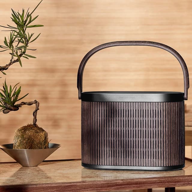 Thumbnail 6 de Bang & Olufsen Beosound A5 : enceinte WiFi et Bluetooth portable modulaire, 360° (Dark Oak)