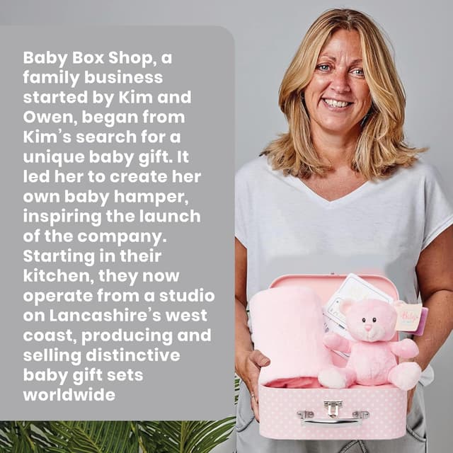 Thumbnail 6 de Baby Box Shop Newborn Baby Gift Set: Pink Teddy Hamper with Milestone Cards & Fleece Blanket