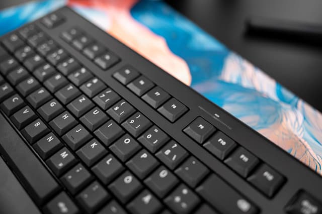 Detalle 1 de CHERRY DW 3000 Wireless Tastatur-Set 6 Tasten