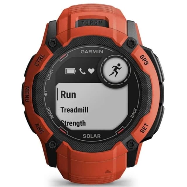 Detalle de Garmin Instinct 2X Solar rojo — reloj inteligente