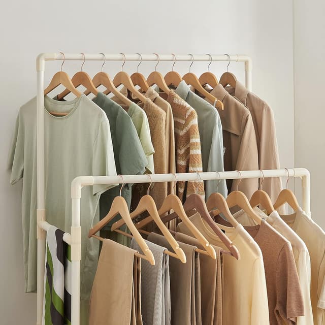 Detalle de SONGMICS Stand Appendiabiti con 2 barre RDR01WT, bianco, struttura in metallo da terra