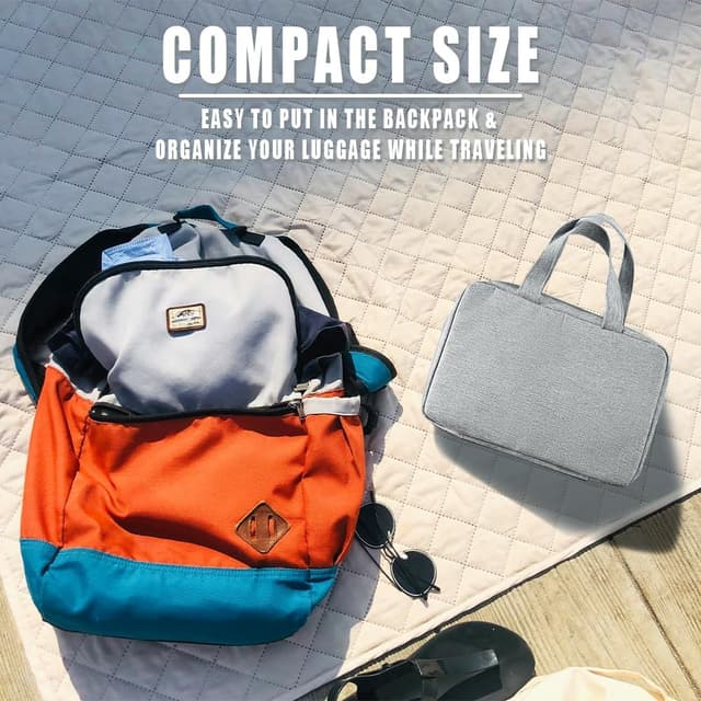 Detalle 2 de Pinkiou Hanging Toiletry Bag for Women – waterproof travel wash bag with 4 compartments and swivel hook