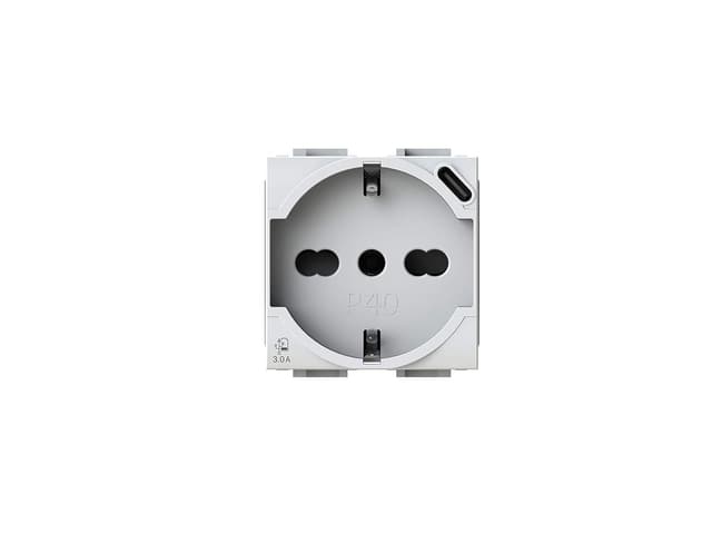 Detalle de 4box P40 USB 3.0 presa Schuko con USB-C compatibile Bticino LivingLight Bianca