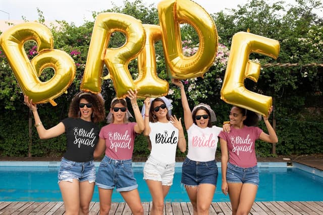Detalle de Qskall Hen Party Bride to Be T-Shirt (Bride Squad Tee)