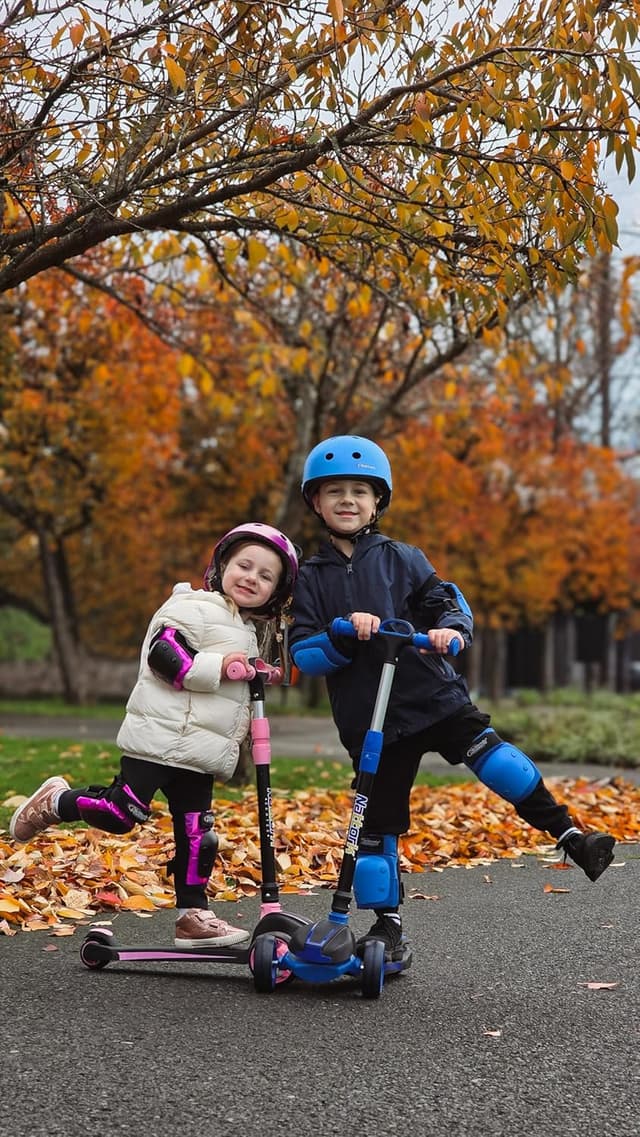 Detalle de Nattork Kids Scooter (Age 3–8) with Light-Up 3 Wheels, Foldable Design, Adjustable Height (26–32 in) and Lean-to-Steer