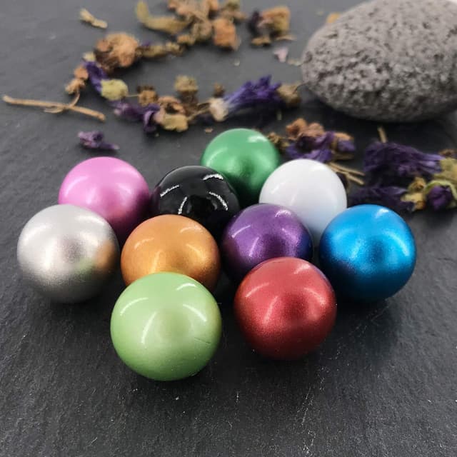 Detalle de Morella Femme Boule sonore d’ange Ø 16 mm : pendentif à sphère en mouvement (plusieurs couleurs)