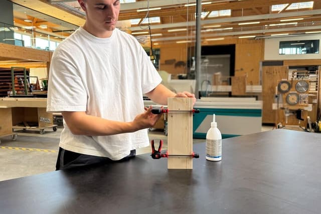 Detalle 2 de BESSEY Einhandzwinge EZ360S-11SET mit drehbarem Griff (Spannweite 110 mm)