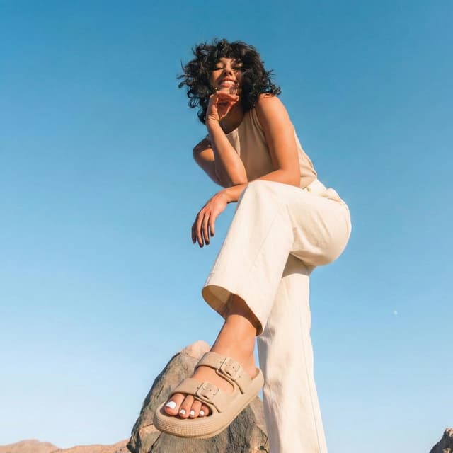 Thumbnail 6 de CUSHIONAIRE Fame recovery sandals