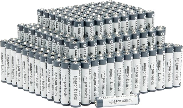 Detalle de AAA alkaline batteries 150-Pack, 1.5V