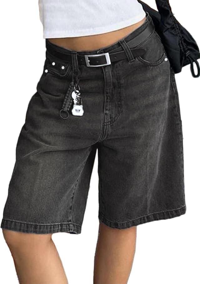 Detalle de Women’s denim jorts with baggy fit
