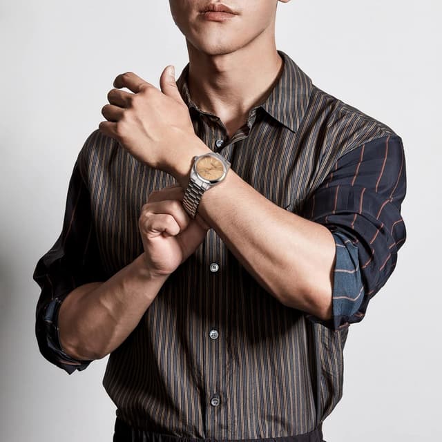 Detalle 2 de BUREI Herren Analog Quarz 42 mm Uhr