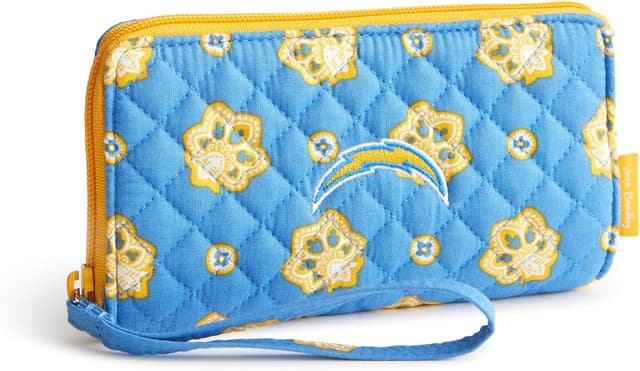 Detalle de Vera Bradley Collegiate Front Zip Wristlet with RFID Protection