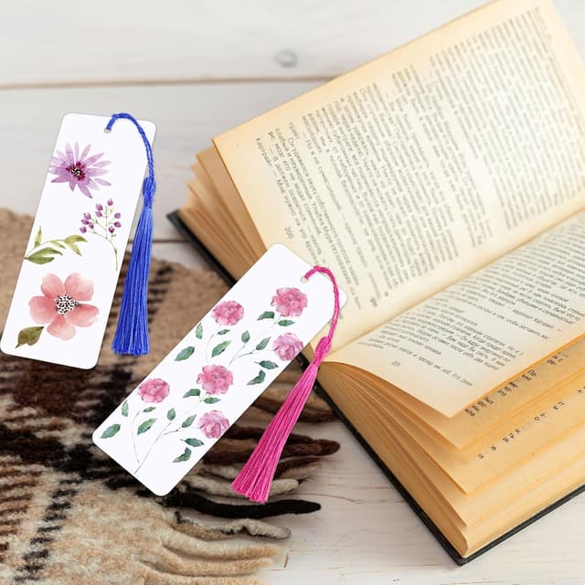 Detalle 2 de Blanko Lesezeichen-Set mit Loch (60 Papier-Lesezeichen, 14 x 5 cm) inkl. Quasten