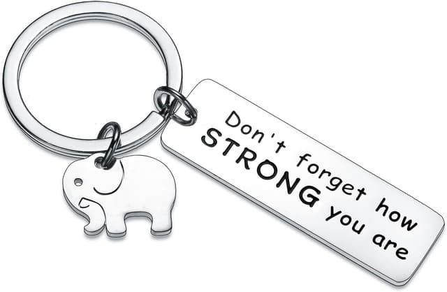 Detalle de BESPMOSP Inspirational “Don’t Forget How Strong You are” stainless steel keychain with velvet gift bag