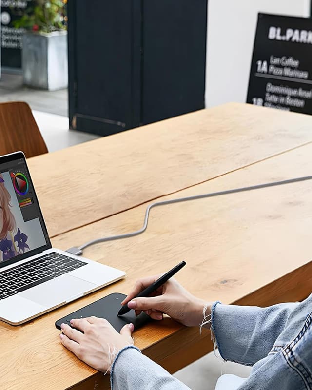 Detalle de Yisbat USB-C to Magnetic 3 fast charging cable (2 m) – 140W charging for compatible MacBook models