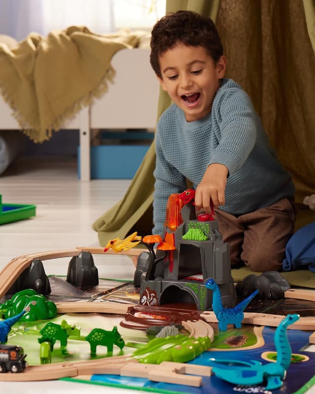 Detalle de BRIO World Deluxe Dinosaur Train Railway Playset (45-piece, age 3+)