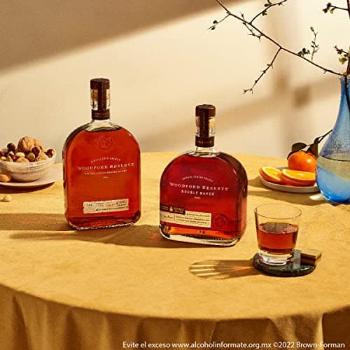 Thumbnail 3 de Woodford Reserve Double Oaked 0,7 l, 43,2% 🍶