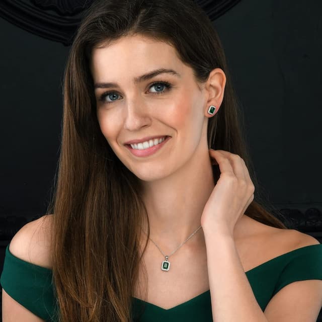 Detalle de Orecchini Diamond Treats in argento sterling 925 con taglio smeraldo e zirconi colorati