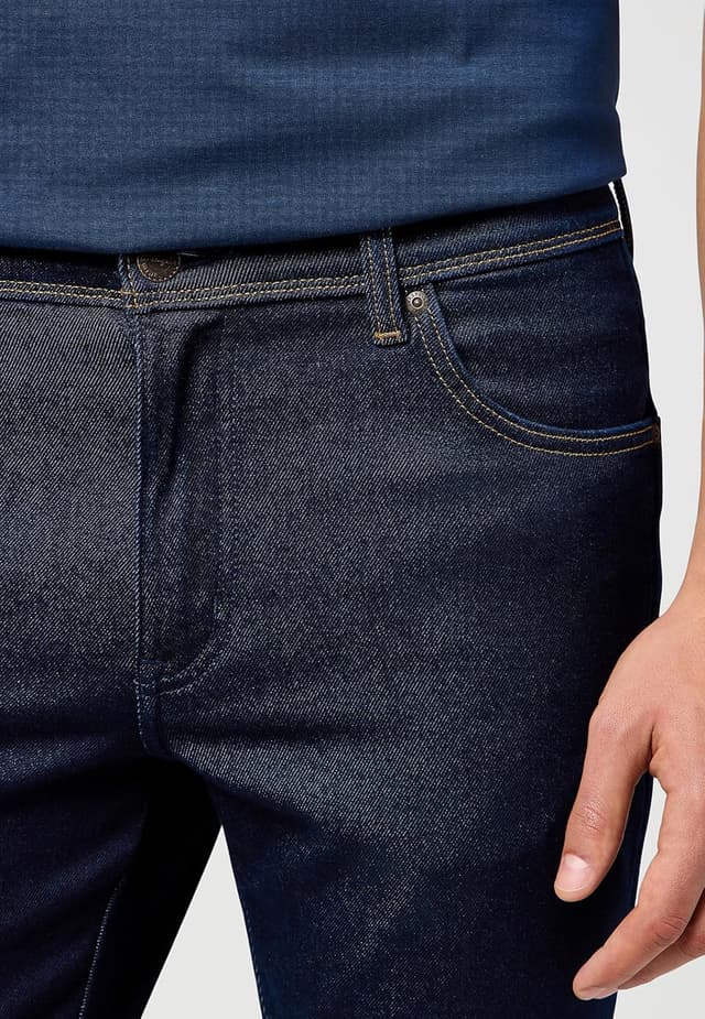 Detalle de Wrangler Men’s Texas Slim Trousers