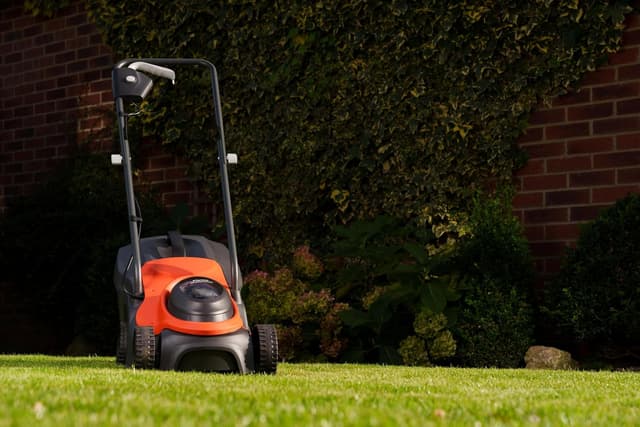 Thumbnail 3 de Flymo SimpliMow 300 18V cordless mower