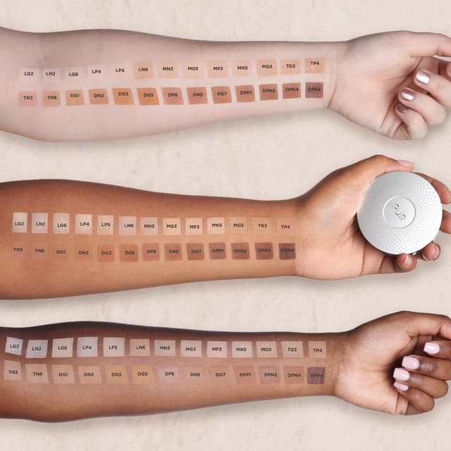 Thumbnail 4 de PÜR MINERALS 4-in-1 Pressed Mineral Foundation SPF 15 💄