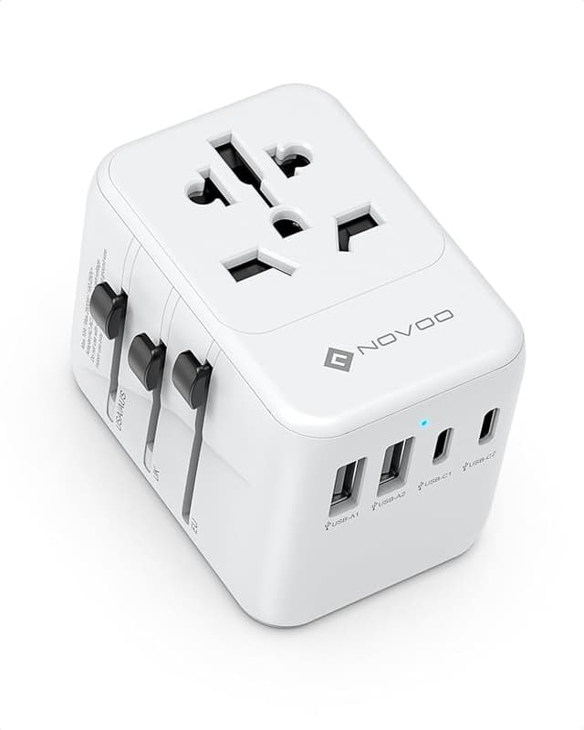 Detalle de NOVOO Adaptador Universal de Viaje con USB-C y USB 🔌