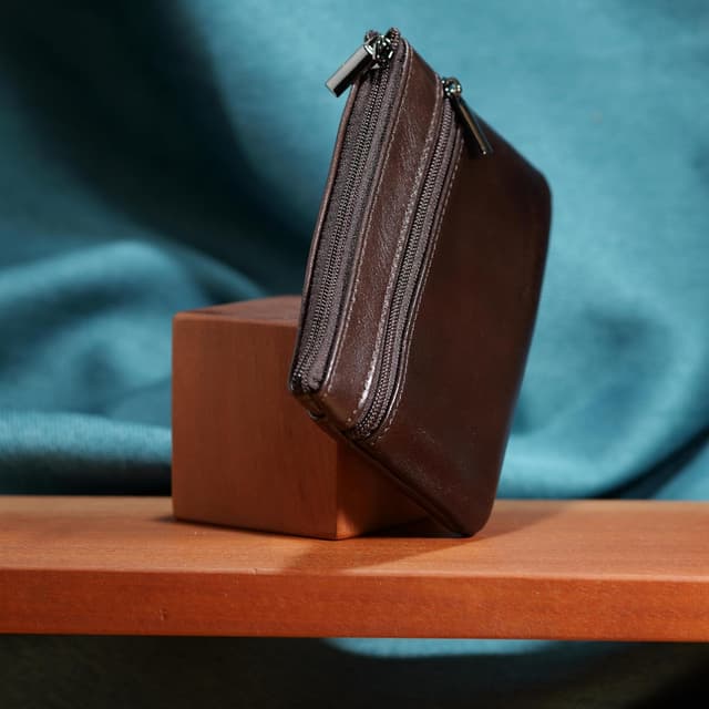 Detalle de BAWAKO portamonete in vera pelle marrone, 3 scomparti con chiusura a cerniera e portachiavi mini portafoglio