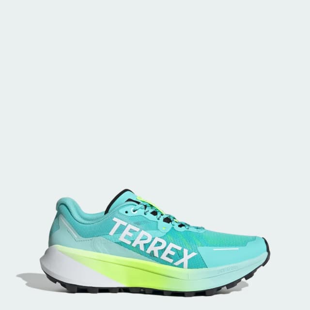 Detalle de Adidas Terrex Agravic 3 para trail running