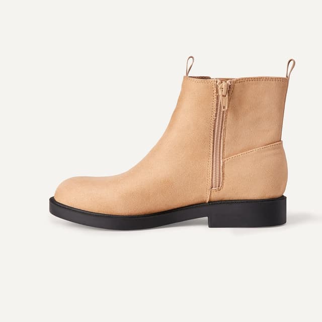 Detalle de Amazon Essentials Mädchen Chelsea-Stiefeletten – bequem mit gepolsterter Einlegesohle und seitlichem Reißverschluss