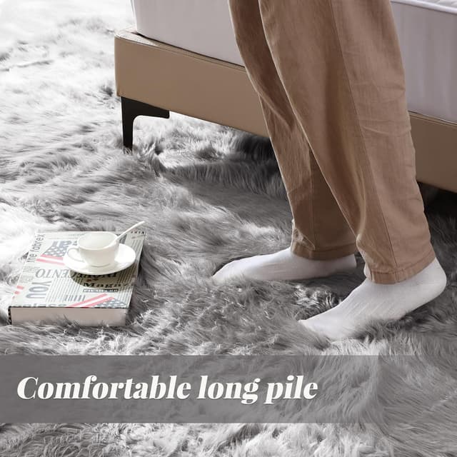 Detalle de ORINOVA Tapis gris en fausse fourrure 60x90 cm (shaggy doux) pour chambre