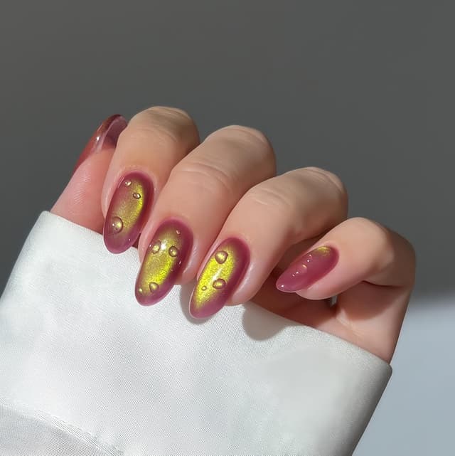 Detalle de Senvenski Gelatina Vetro Cat Eye smalto semipermanente con bacchetta magnetica (oro rosa, 15 ml)