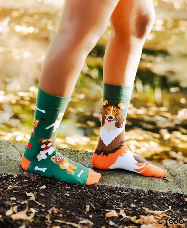 Detalle 2 de TODO Colours Lustige Socken mit Hundemotiv – mehrfarbige Mix-&-Match-Socken