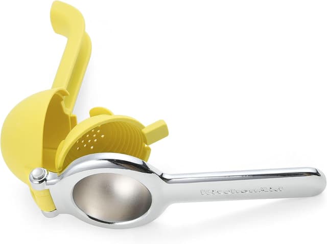 Detalle 2 de KitchenAid Citrus Juice Press Squeezer for Lemons and Limes with Seed Catcher and Pour Spout, 8 Inch