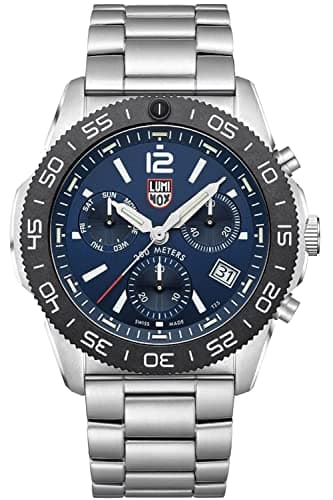 Detalle de Luminox XS.3144: reloj de buceo con acero, esfera negra y resistencia 200 m