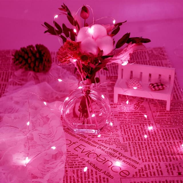 Detalle de Pink Fairy Lights Dalugo 50 LED battery-powered pink string lights for bedrooms, parties & Christmas