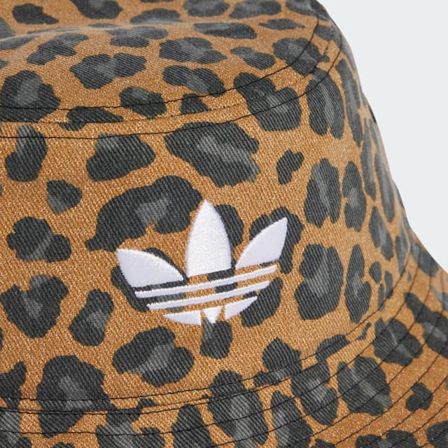 Thumbnail 2 de Adidas Gorro Leopard Bucket Marrón 🧢