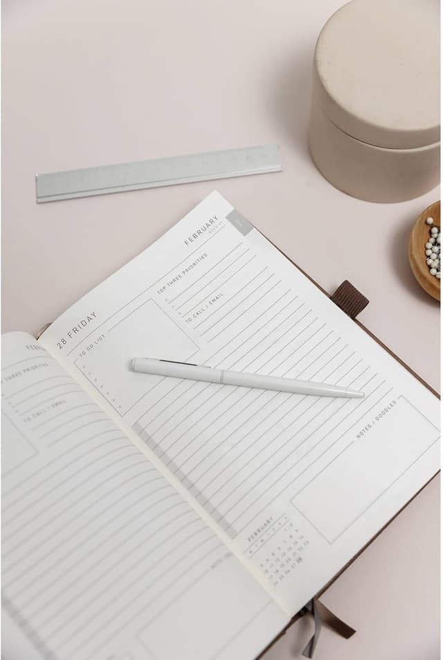 Thumbnail 4 de Scribble & Dot 2026 A5 diary, day-a-page