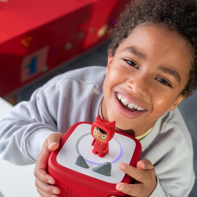 Detalle 2 de Sunset Red Toniebox 2 Starter Set with Creative Tonie Rubie