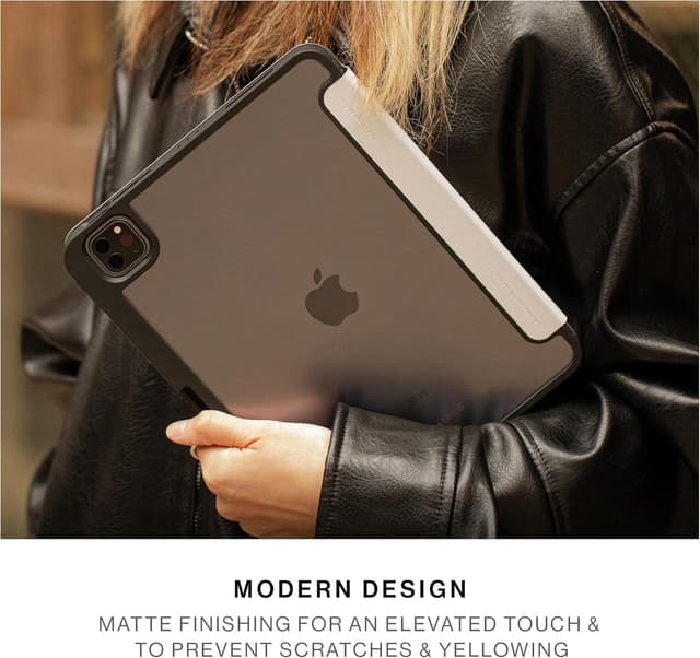 Detalle de Native Union Active Case for iPad Pro 11" (M5) Sandstone – 4-in-1 stand cover with Apple Pencil holder