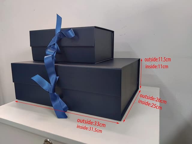 Detalle de Large Blue Gift Box 33x26x11cm with Magnetic Lids and Silk Ribbon – Present, Birthday & Holiday Packaging