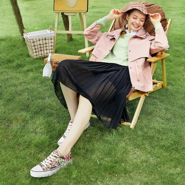 Detalle de Adokoo Canvas Tennis Shoes for Women (Low Top) — White & Black Lace-Up Casual Sneakers